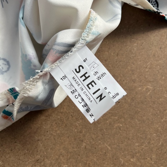 Vacation Style Button-Down Shirt - Picture 4 of 5